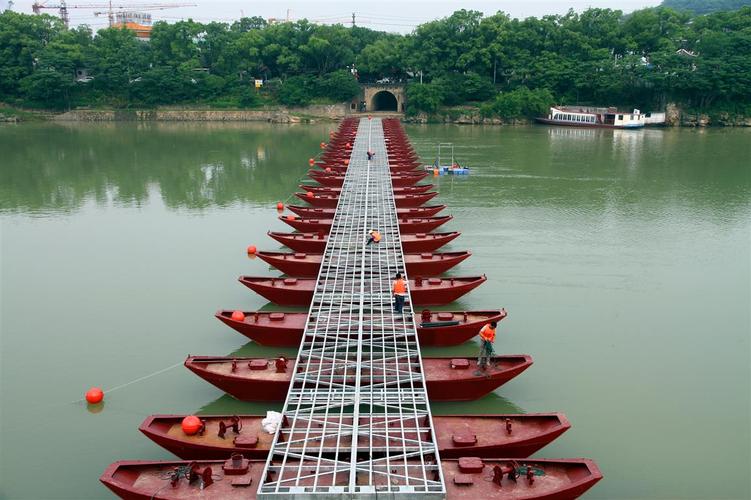 钎焊钢铝蜂窝板